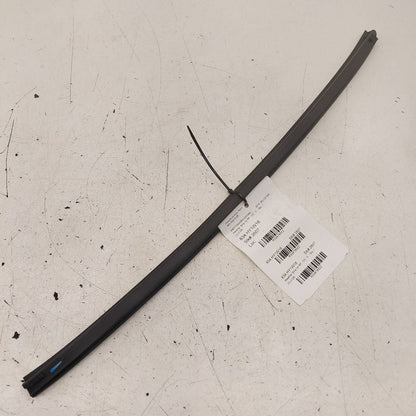 Hyundai Veloster Right Front Weather Strip Interior  2017 2016 2015 20