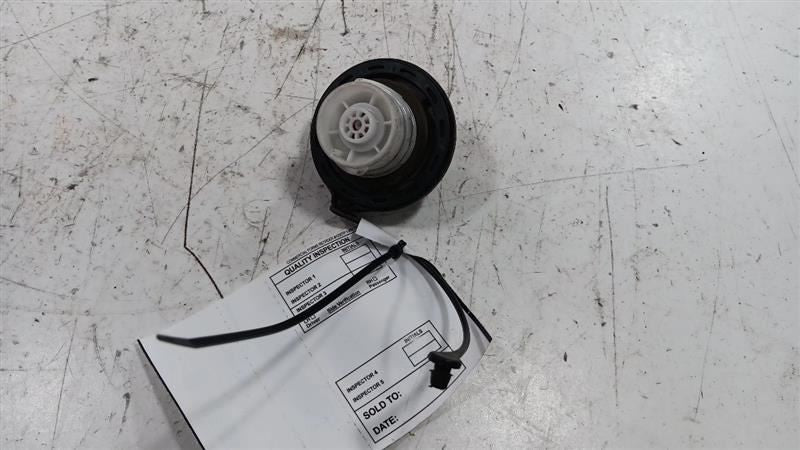 Hyundai Veloster Gas Tank Fuel Cap  2012 2013 2014 2015  OEM