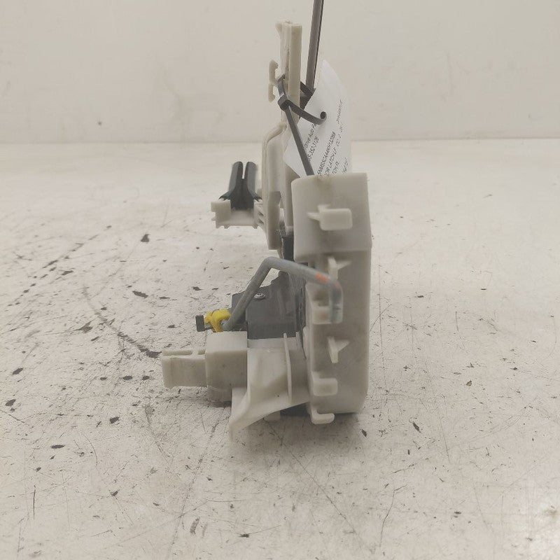 Hyundai Santa Fe Door Latch Lock Left Driver Front  2019 2020