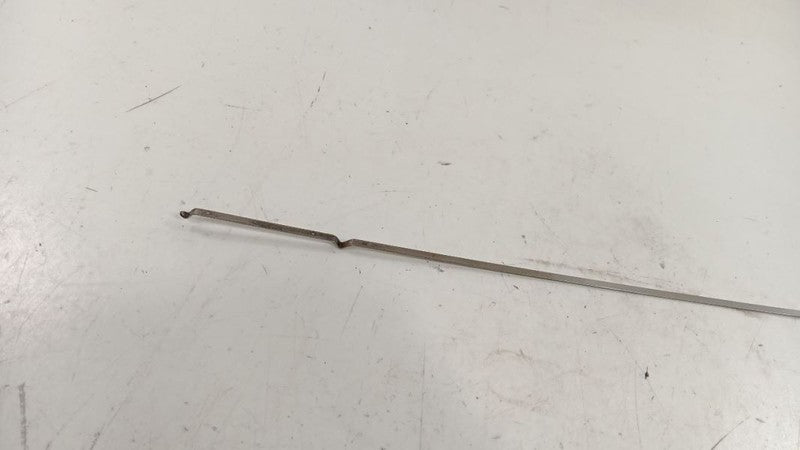 Toyota Prius Engine Oil Dipstick    2012 2013 2014 2015
