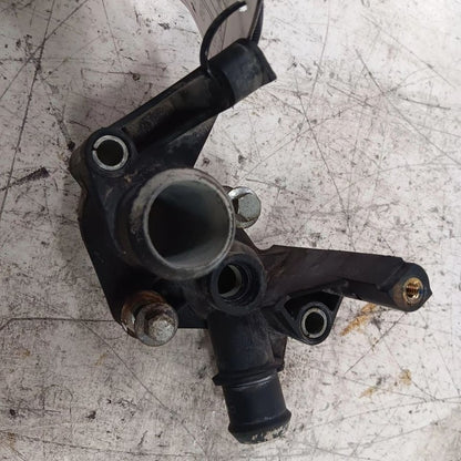 Ford Fiesta Coolant Line Crossover Pipe  1.6 2014 2015 2016 2017 2018 