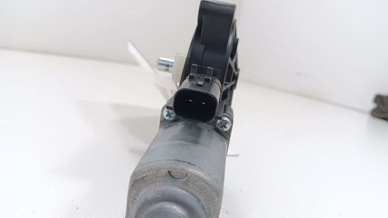 Passenger Right Power Window Motor Front Fits 13-19 Buick Encore OEM