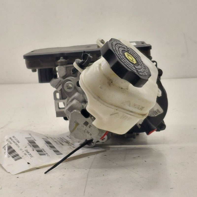 Brake Master Cylinder Fits 16-17 Chevy Volt