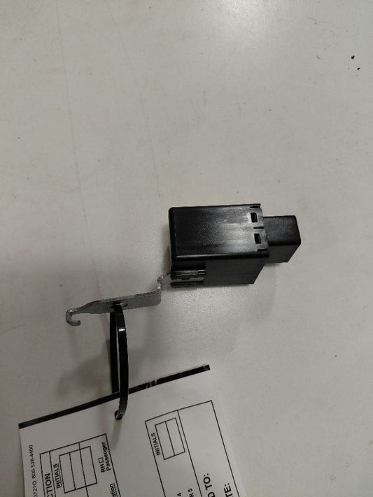 Mazda CX-5 Stop Lamp Module Unit {K12367YA0} 2023 2022 2021 2020 OEM