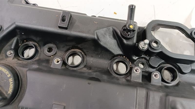 Kia Forte Engine Cylinder Head Valve Cover 2016 