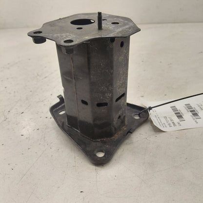 Toyota Prius Bumper Mount Bracket Right Passenger Side Rear  2022 2021