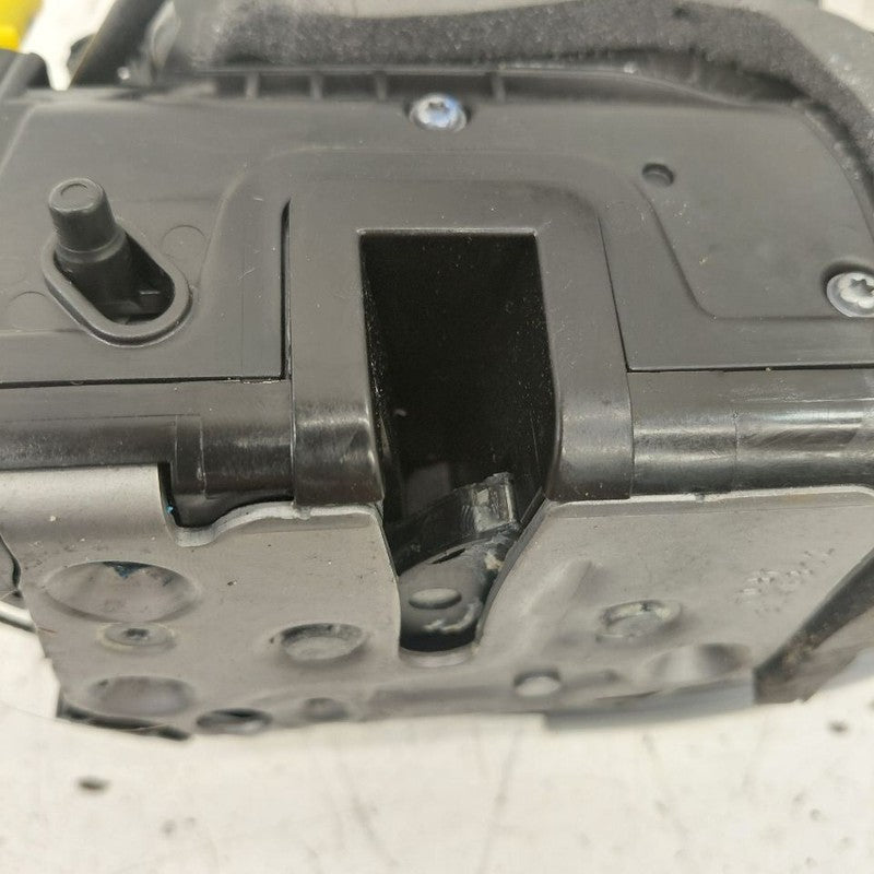 Chevy Trax Door Latch Lock Right Passenger Rear  2025 2024