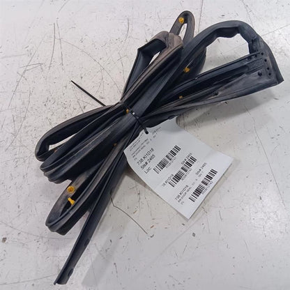 Kia Soul On Door Seal Rubber Right Passenger Rear Back  2017 2018 2019