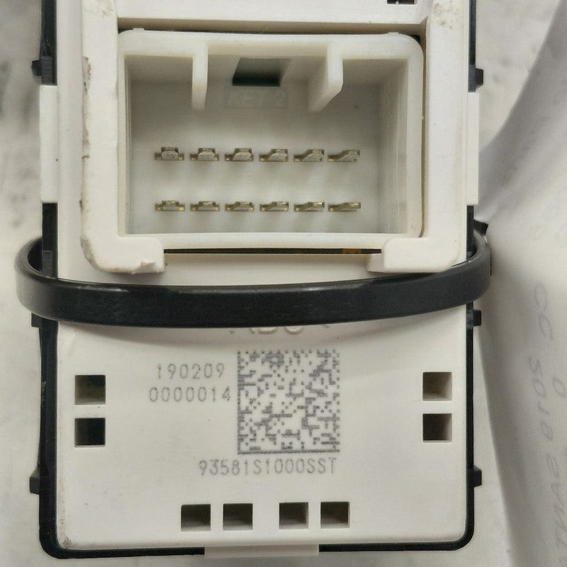 Hyundai Santa Fe Power Window Switch Right Passenger Rear  2019 2020