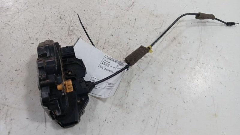 Chevy Traverse Door Latch Lock Right Passenger Front  2010 2011 2012 2013