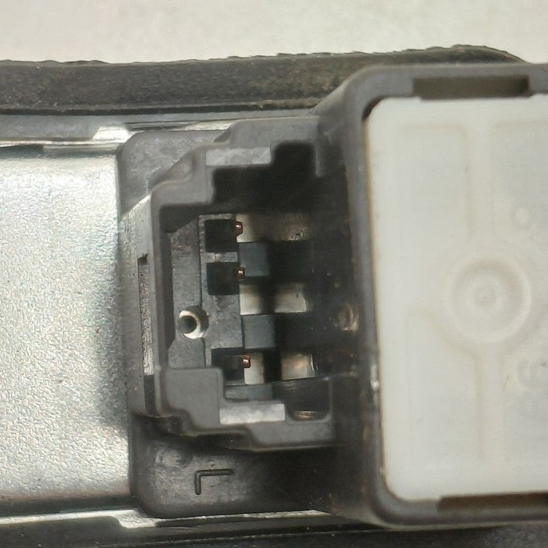 Subaru Crosstrek Door Ajar Switch Door Open Dome Light Switch  2023 20