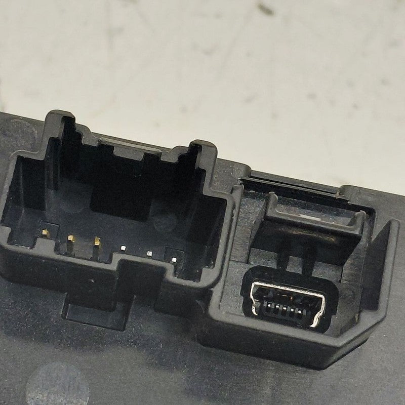 Buick Encore GX USB Plug In Hub Port  2020 2021 2022 2023
