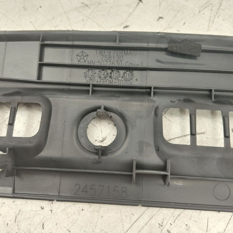 Jeep Cherokee Defrost Vent Center Middle  2019 2020 2021