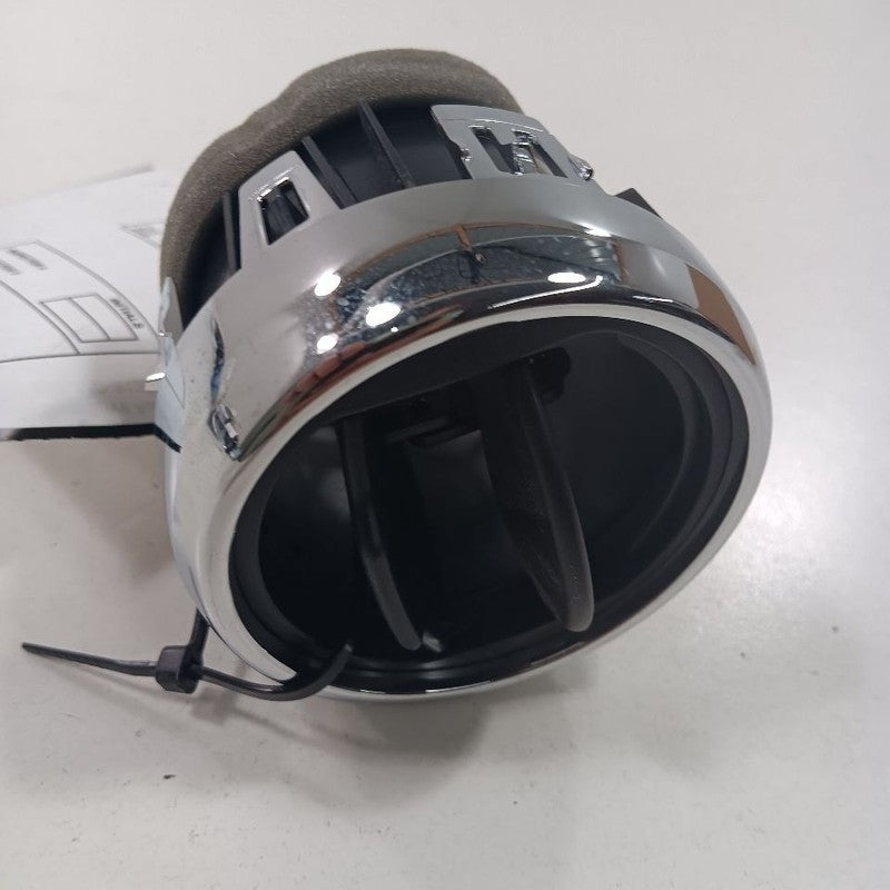 Ford Mustang Dash Air Vent Center Middle  2015 2016 2017