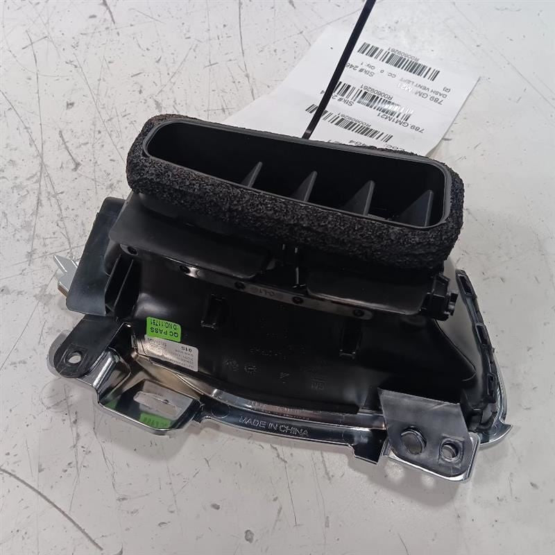 Chevy Malibu Dash Air Vent Left Driver  2019 2020 2021 2022 2023 2024 