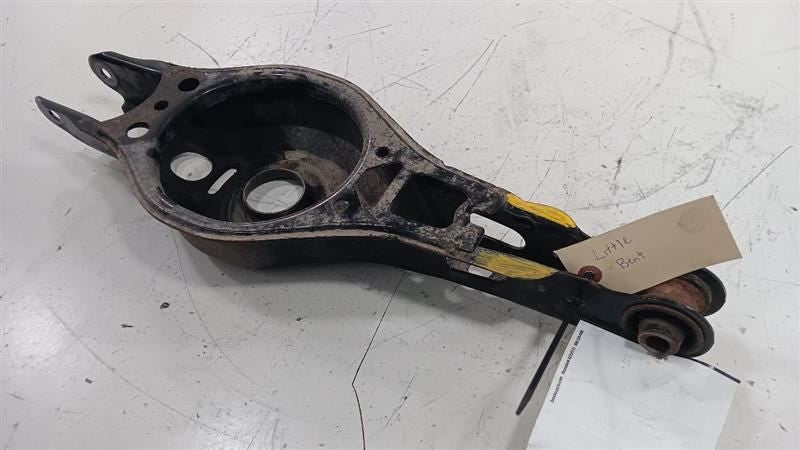 4873006120 Lower Control Arm Rear Locating Arm Rear Spring Mount Fits 19-20 AVALON