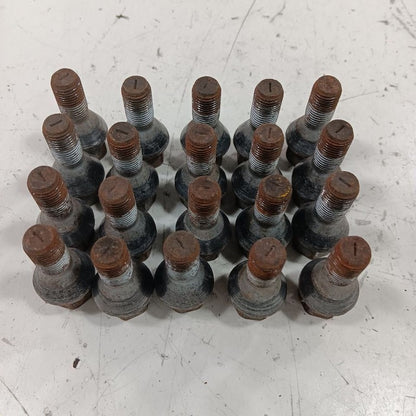 Fiat 500 Lug Nut Set  2016 2017 OEM