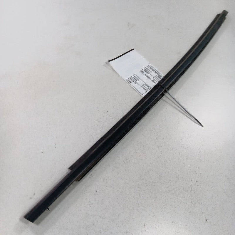 Toyota Yaris Door Glass Window Weather Strip Trim Front Right Passenge