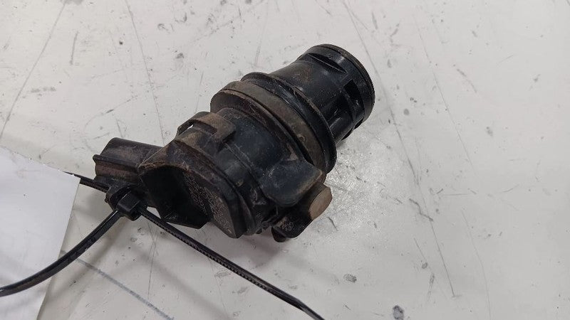 Toyota Scion IQ Windshield Washer Wash Fluid Reservoir Motor Pump Electric  2011