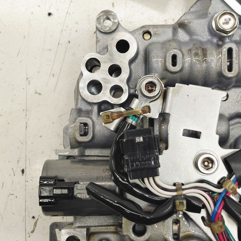 Mitsubishi Outlander   Automatic Transmission Valve Body  2018 2017 20