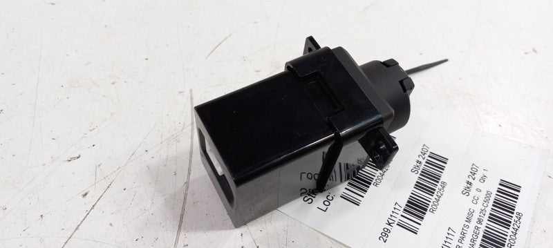 Kia Sorento USB Charge Port 2016 2017 2018 OEM