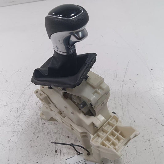 Hyundai Elantra Transmission Gear Shifter  2017 2018 2019 2020