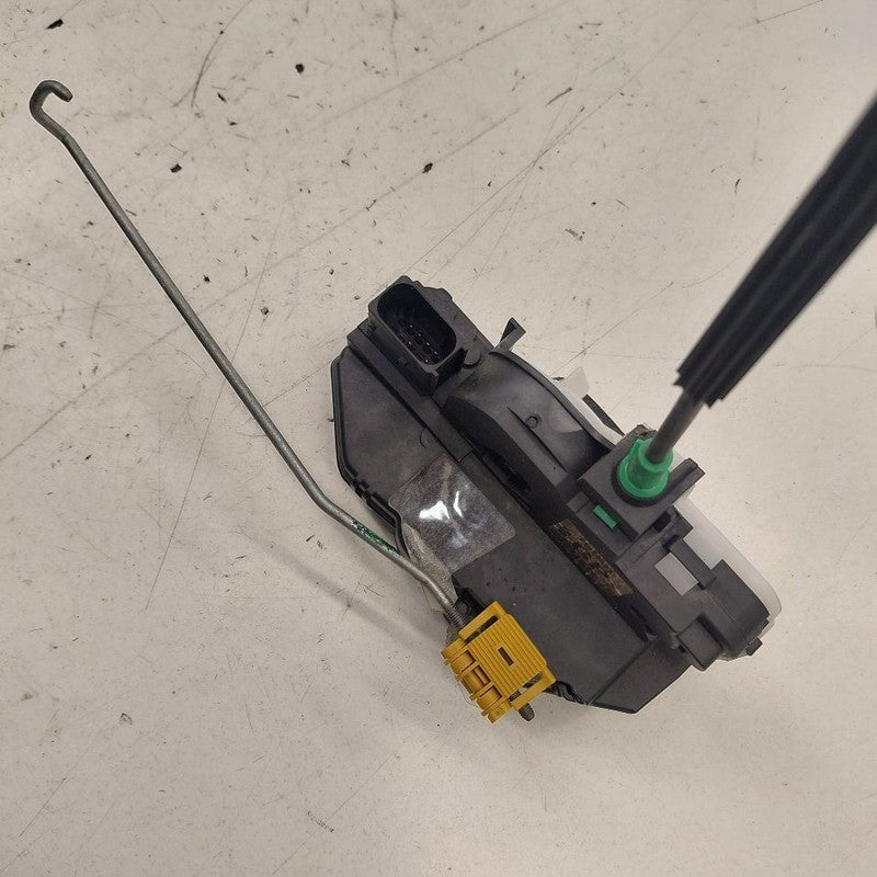 Chevy Trax Door Latch Lock Right Passenger Front  2022 2021