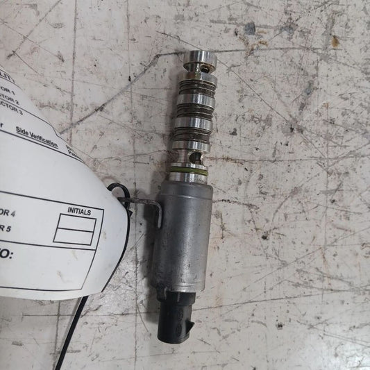 Hyundai Tucson Variable Timing Gear Oil Control Valve Solenoid Cylinder Head  20