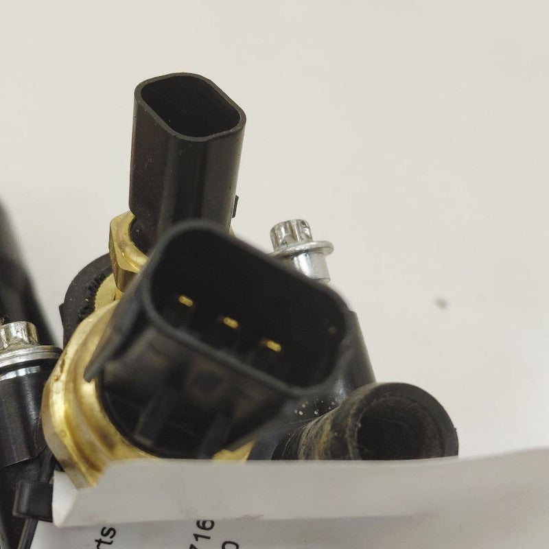 Chrysler 300 Engine Oil Filter Adapter Bracket Housing Mount  2017 201