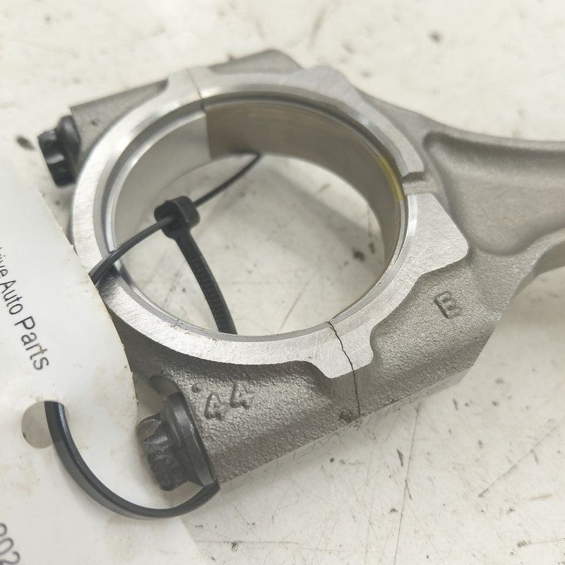Subaru XV Crosstrek Single Piston With Connecting Rod   2.5 2025 2024