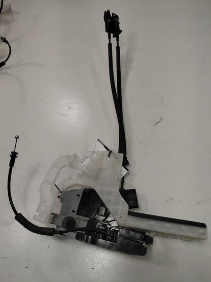Hyundai Tucson Door Latch Lock Right Passenger Front  2016 2017 2018 O