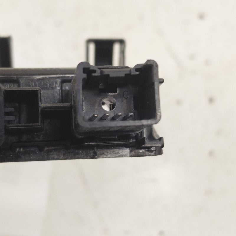 Volvo S60 USB Plug In Hub Port  2018 2017 2016