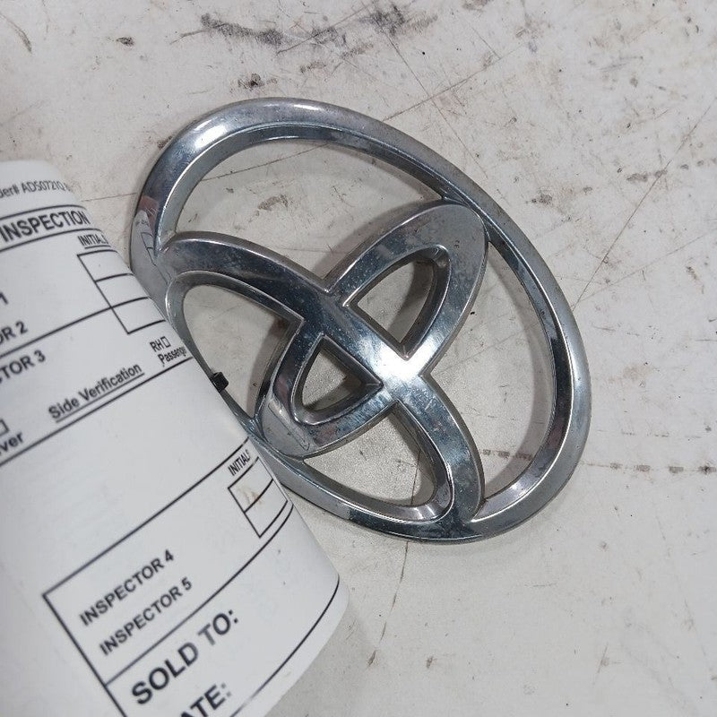 Toyota Corolla Front Badge 2016 2015 2014