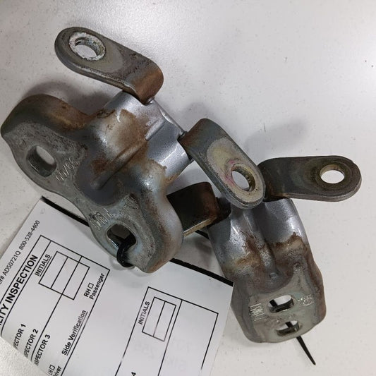 Buick Encore Door Hinge Set Left Front Driver  2019 2018 2017
