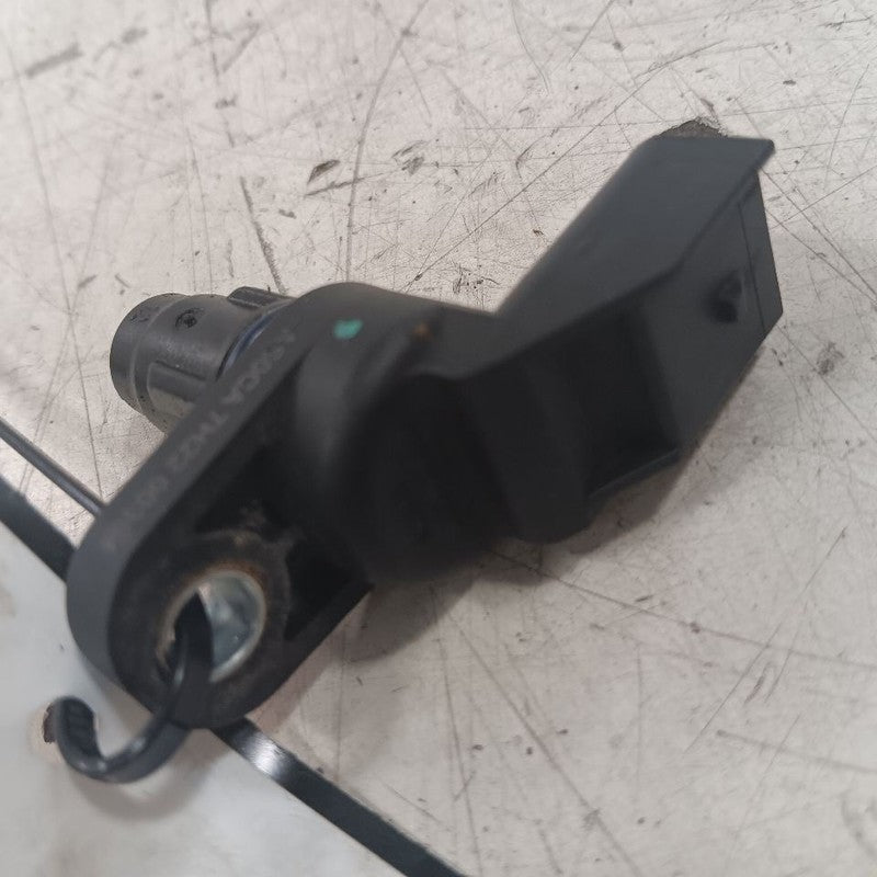 Ford Focus 2.0 Camshaft Cam Shaft Position Sensor  2018 2017 2016 2015