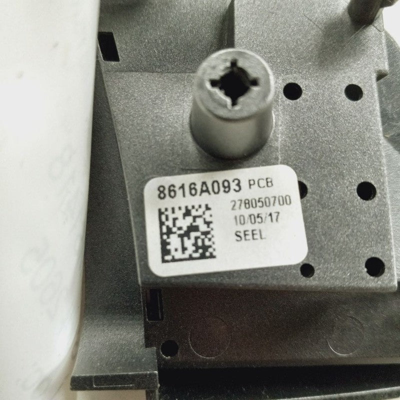 Mitsubishi Outlander   Steering Wheel Phone Radio Control Switch {8616