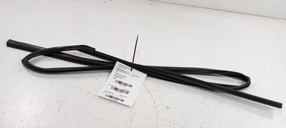 Subaru Tribeca Door Glass Window Seal Rubber Right Passenger Rear Back