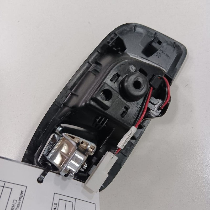 Chrysler 300 Door Handle Left Driver Front Interior Inside  2015 2016 