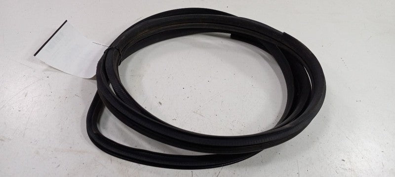 Subaru Legacy On Body Door Jamb Seal Front Right Passenger 2009 2008 2
