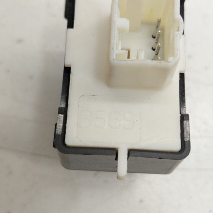 Fiat 500 X Model   Power Window Switch Right Passenger Front  2016 201