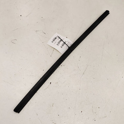 Cadillac XTS Left Front Weather Strip Interior      2016 2017 2018