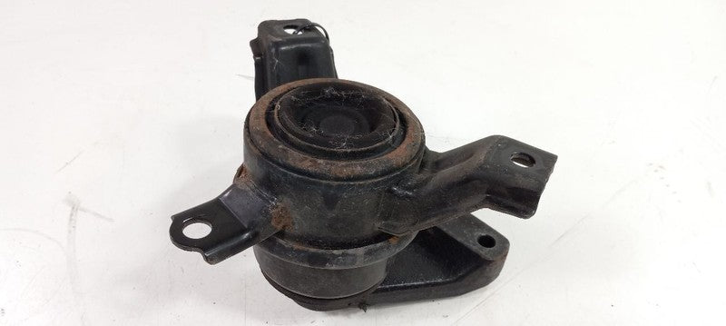 Kia Soul Engine Motor Mount Right Passenger 2012 2013 OEM