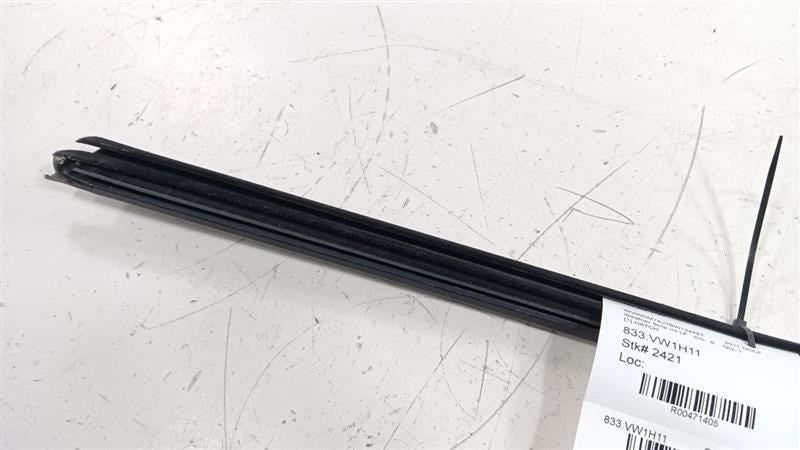 Volkswagen Golf Left Front Weather Strip Interior 2010 2011 2012 2013 