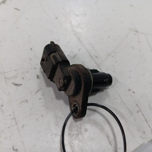Hyundai Accent Camshaft Cam Shaft Position Sensor  2012 2013 2014 2015