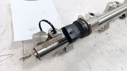 Kia Forte Fuel Rail Injection Injector Mount Bar 2016 2015 2014