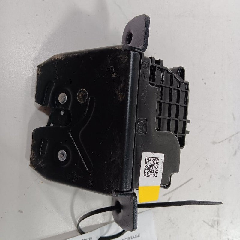 Kia Sportage Trunk Latch  2022 2021 2020 2019 2018 OEM