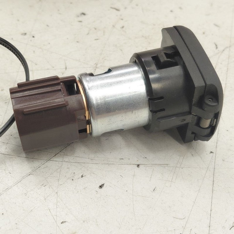 Chevy Volt 12V Power Port Socket  2019 2018 2017 2016