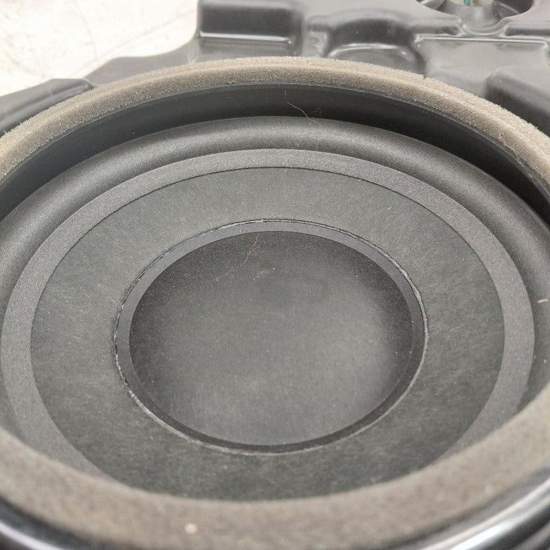 Hyundai Santa Fe Subwoofer Sub Woofer Speaker  2019 2020