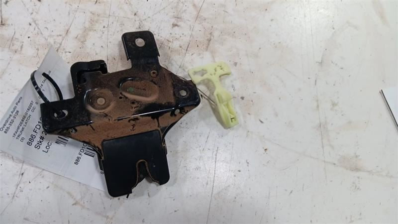 Ford Taurus Trunk Latch  2013 2014 2015 2016 OEM