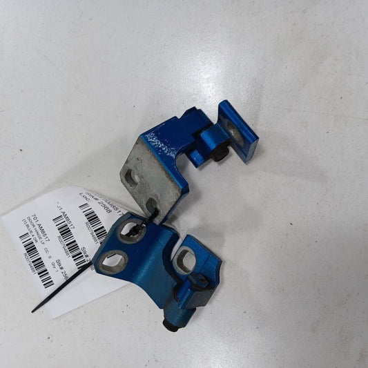 Jeep Cherokee Door Hinge Set Left Front Driver  2015 2016 2017